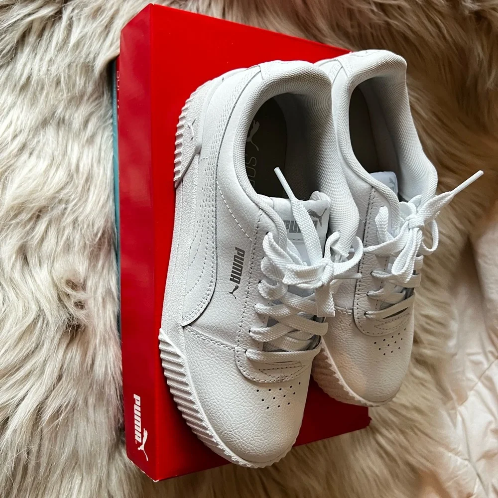 Puma white sneaker soft form, Mint Condition. - Picture 14 of 14
